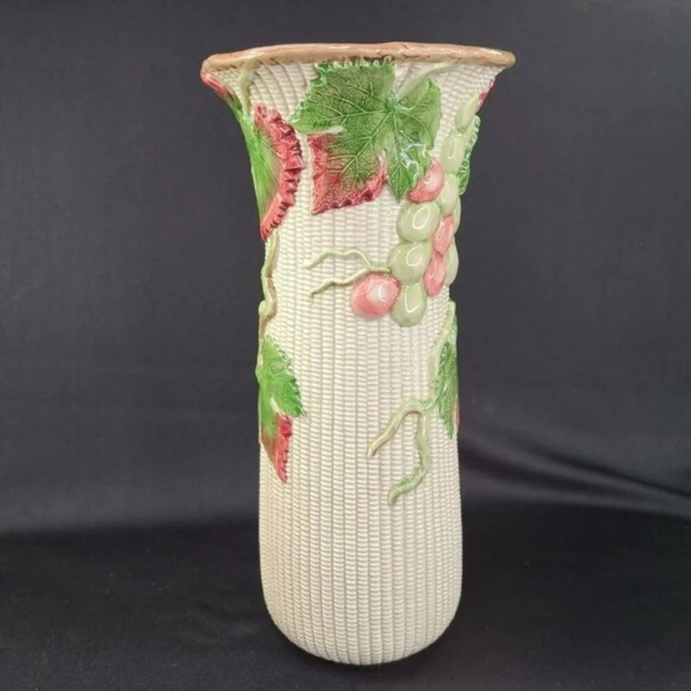 Fitz and Floyd Vase Bordeaux Grapes and Ivy Embossed Ribbed‎ 1988 Japan Vtg READ